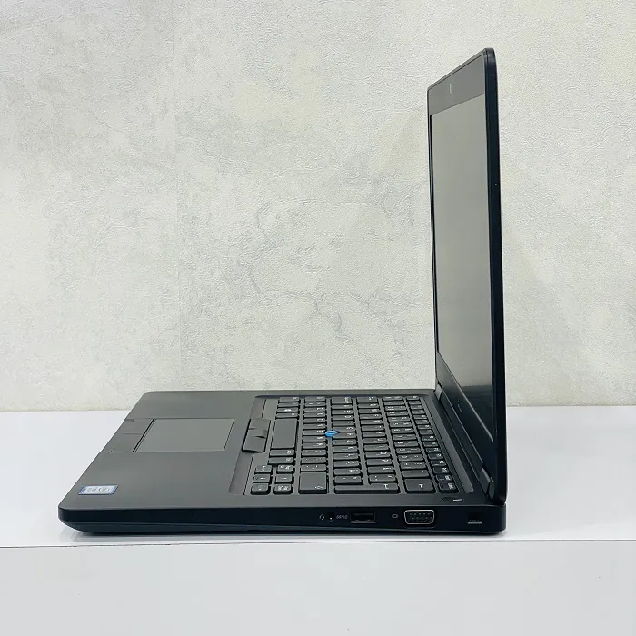 Dell Latitude E5490