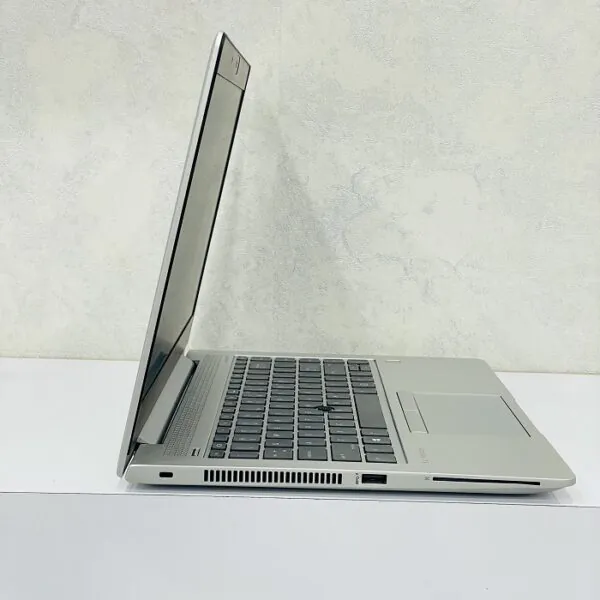 HP Elitebook 745 G5