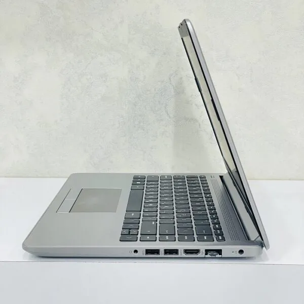 HP Notebook 245 G8