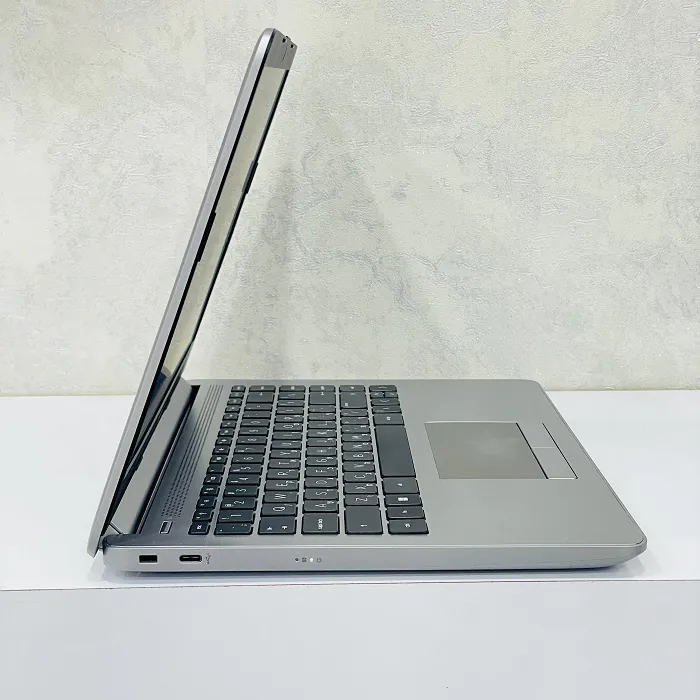 HP Notebook 245 G8