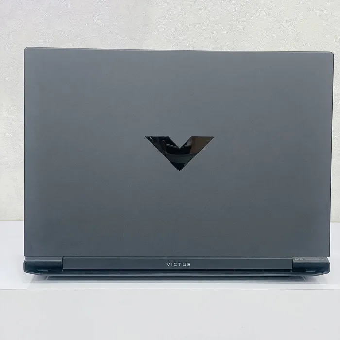 HP Victus 15 R5