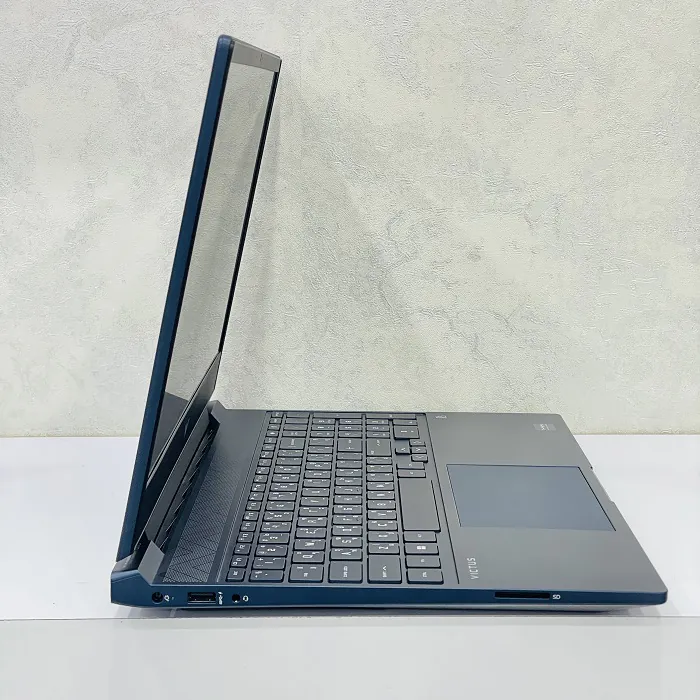 HP Victus 15 i5 12450H