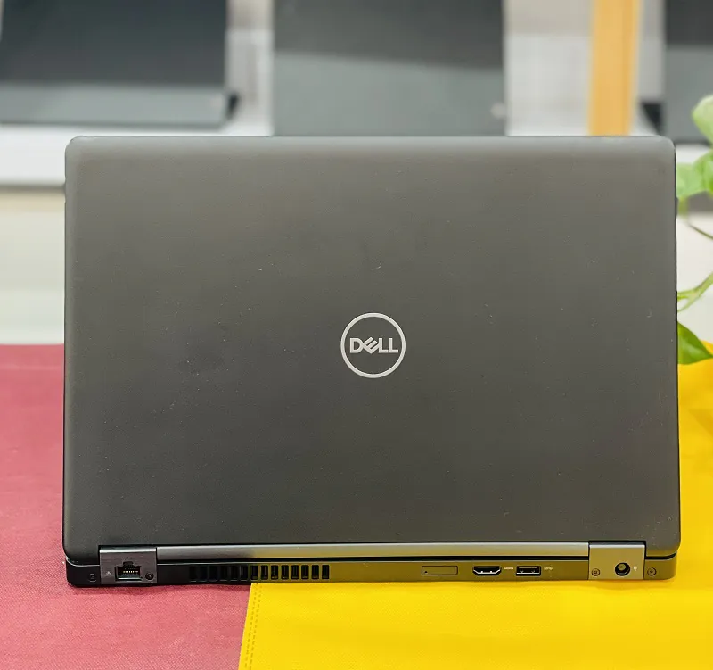 Dell Latitude E5490