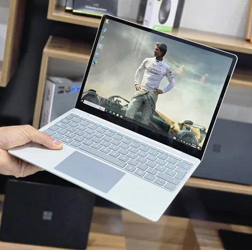 surface laptop Go